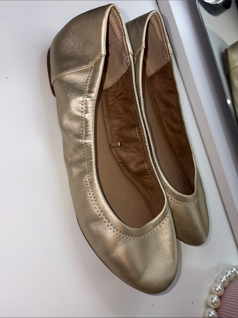 Amazon Essentials Metallic Gold Women's Ballet Flats